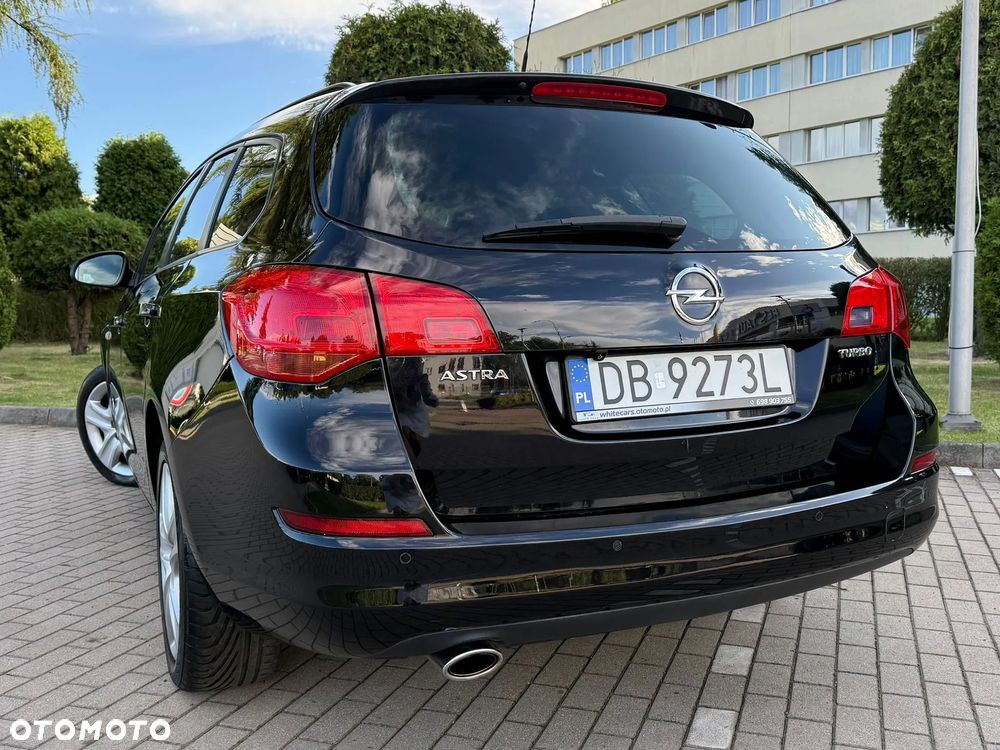 Opel Astra 1.4 Turbo Cosmo - 25