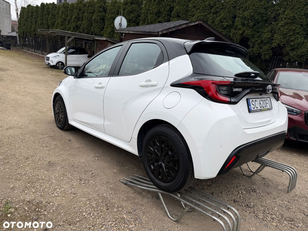 Toyota Yaris Hybrid 1.5 Executive - 8