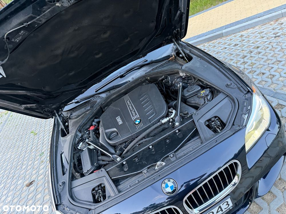 BMW Seria 5 535d xDrive - 17