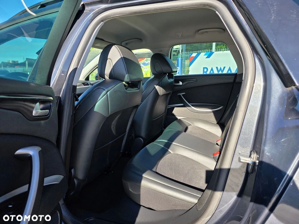 Citroën C5 2.0i 16V Dynamique Equilibre Navi - 9