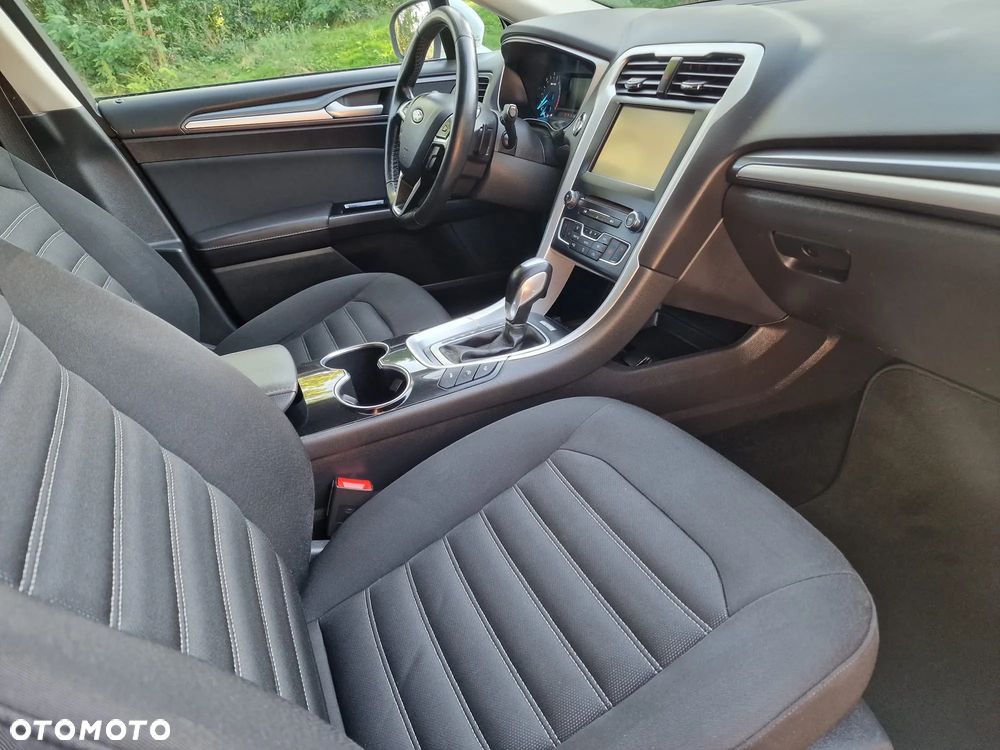 Ford Mondeo 2.0 TDCi Titanium PowerShift - 12