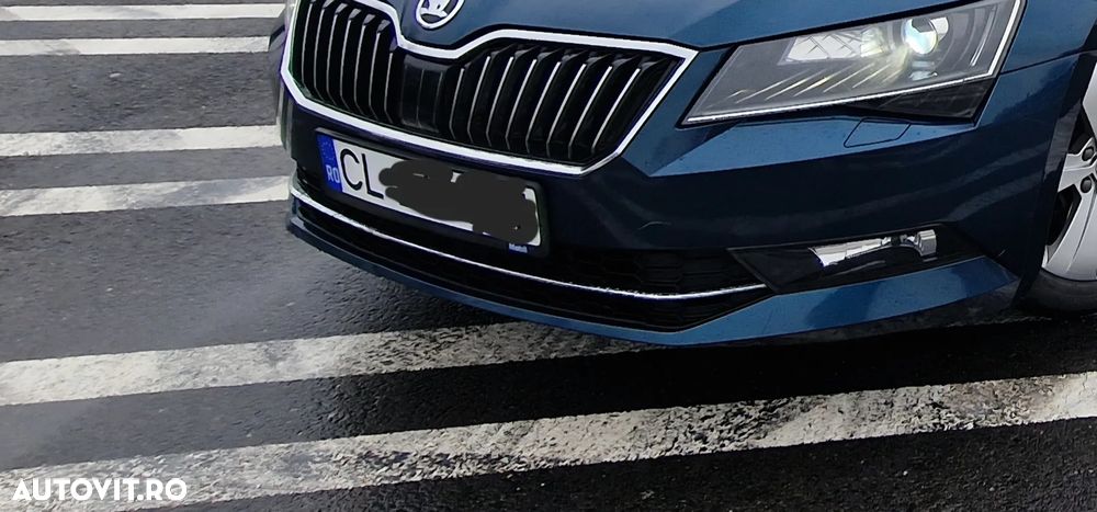 Skoda Superb 2.0 TDI DSG Ambition - 10