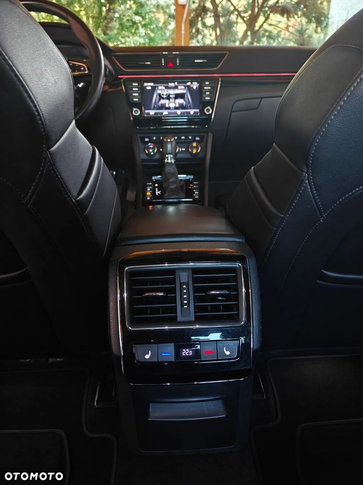 Skoda Superb 2.0 TSI 4x4 L&K DSG - 13
