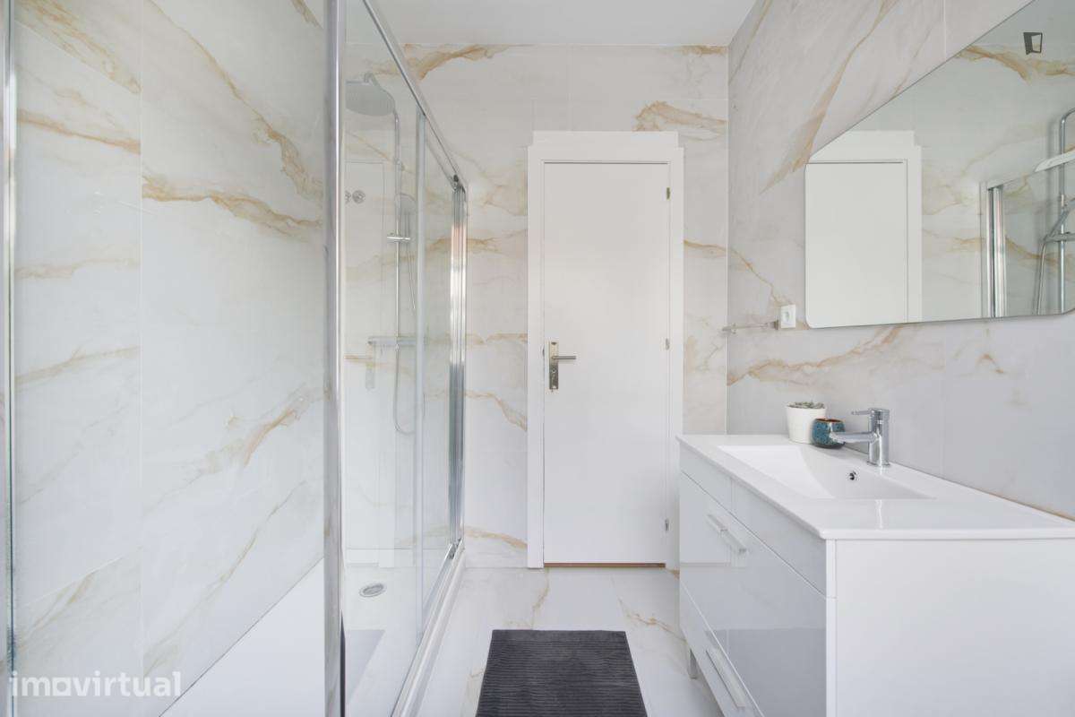 Quarto - localizado em Alcântara Lisbon - Grande imagem: 4/31