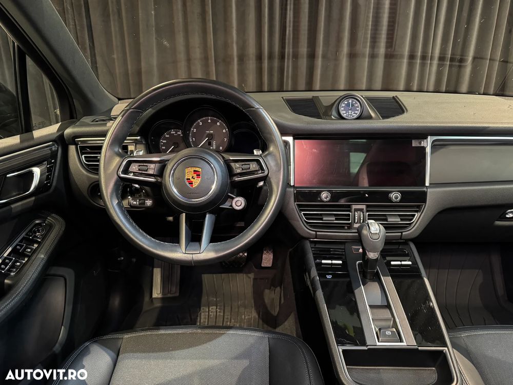 Porsche Macan Standard - 16
