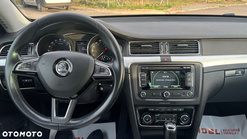 Skoda Superb 2.0 TDI DSG Elegance - 19