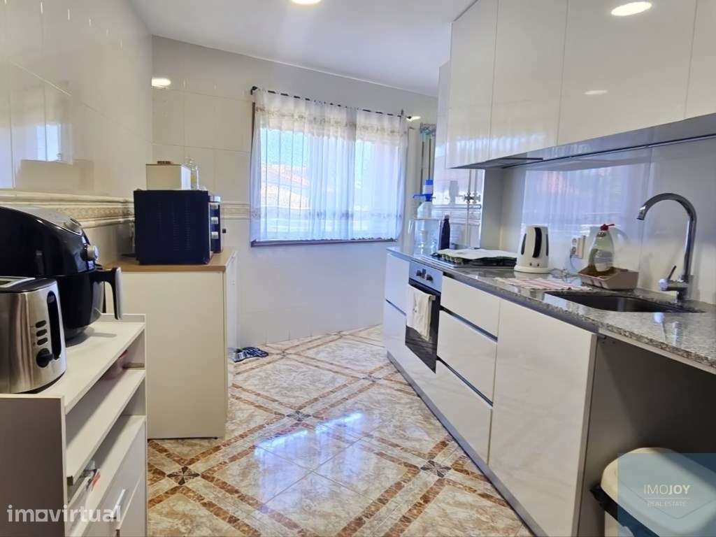 Apartamento T3 com Garagem Box em Gandra - Paredes - Grande imagem: 5/10