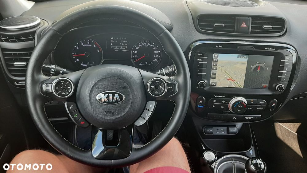 Kia Soul 1.6 CRDI L Business Line - 10