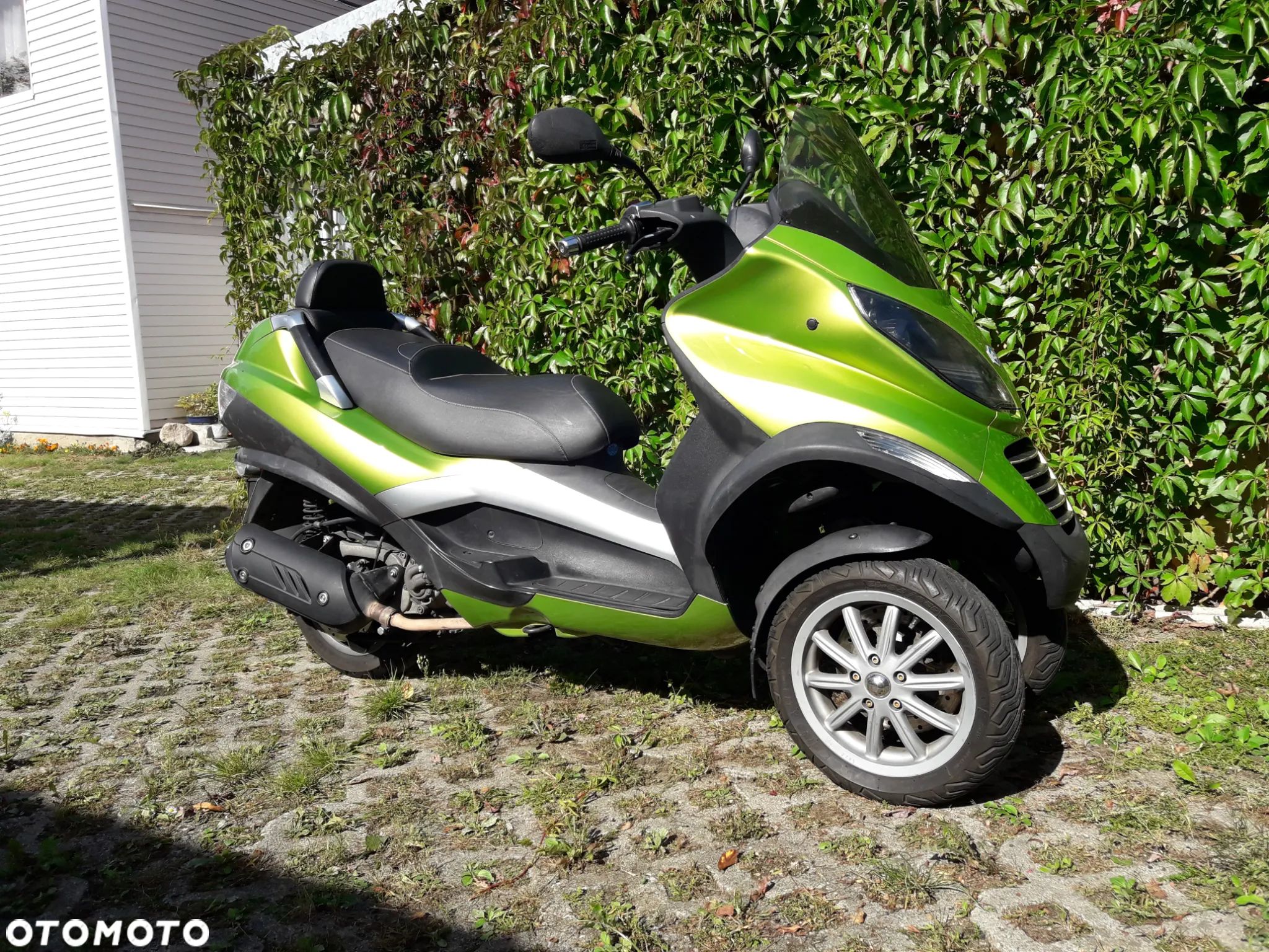Piaggio MP-3 - 1