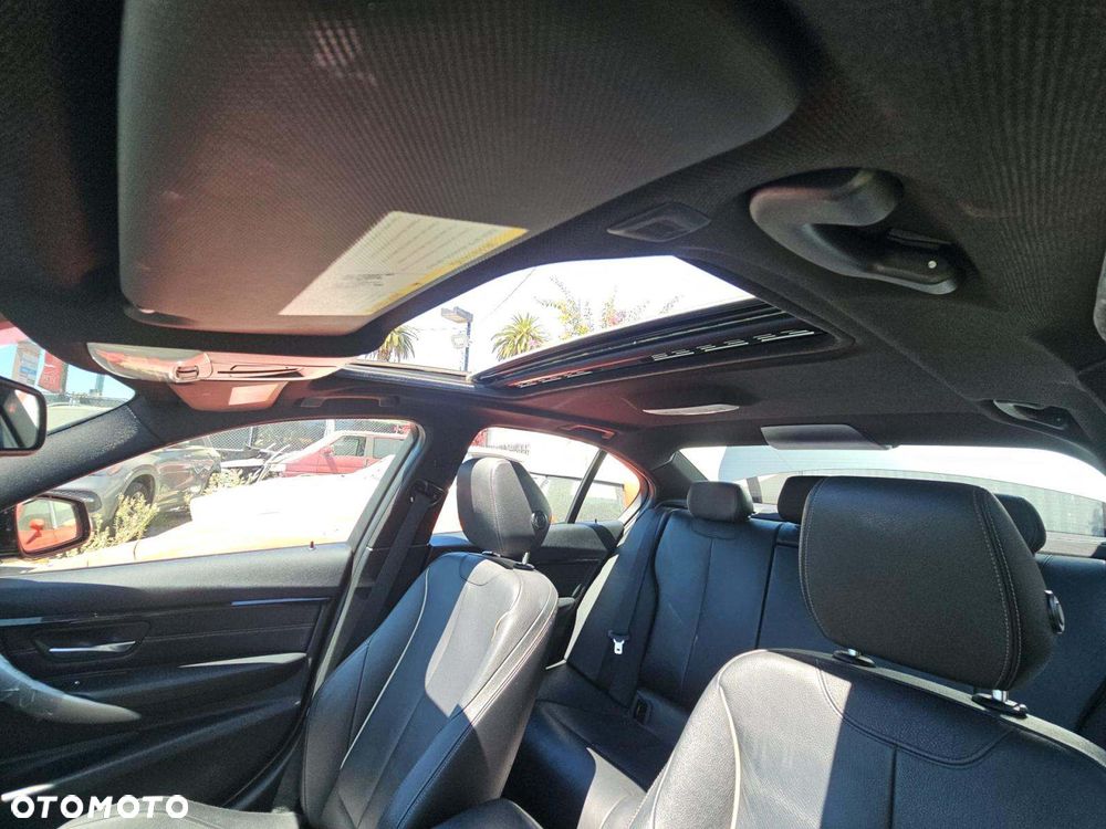 BMW Seria 3 340i M Sport - 9