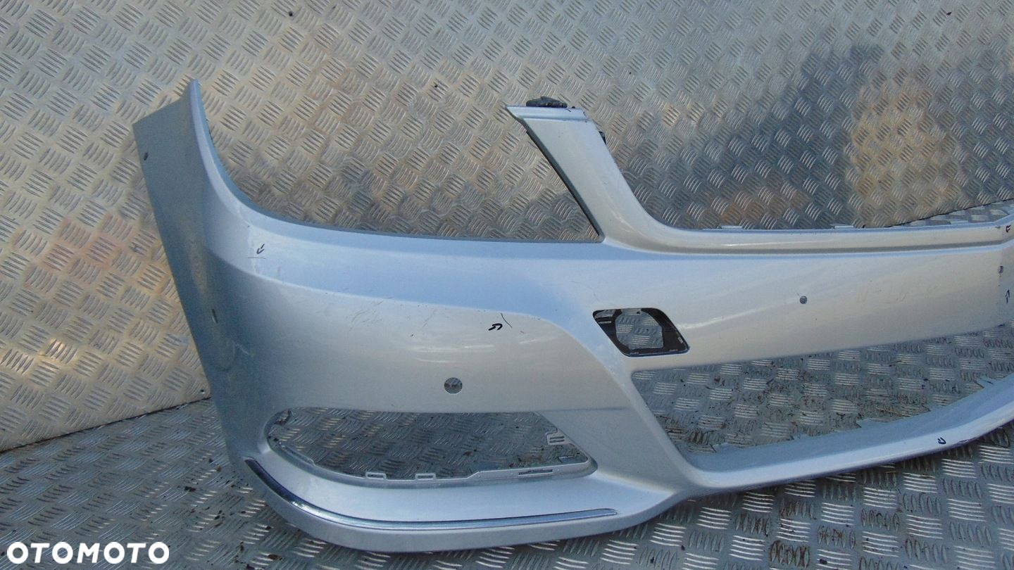 ZDERZAK MERCEDES C KLASA A204 W204 - 2