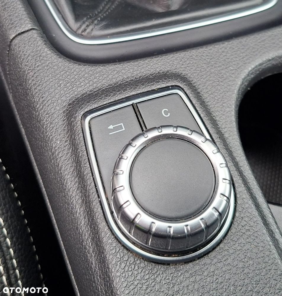 Mercedes-Benz Klasa A 180 (BlueEFFICIENCY) AMG Sport - 31