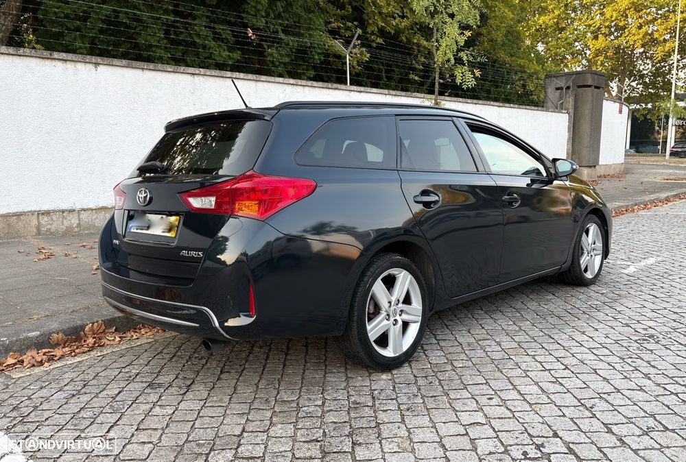 Toyota Auris Touring Sports 1.4 D-4D Comfort+Pack Sport - 4