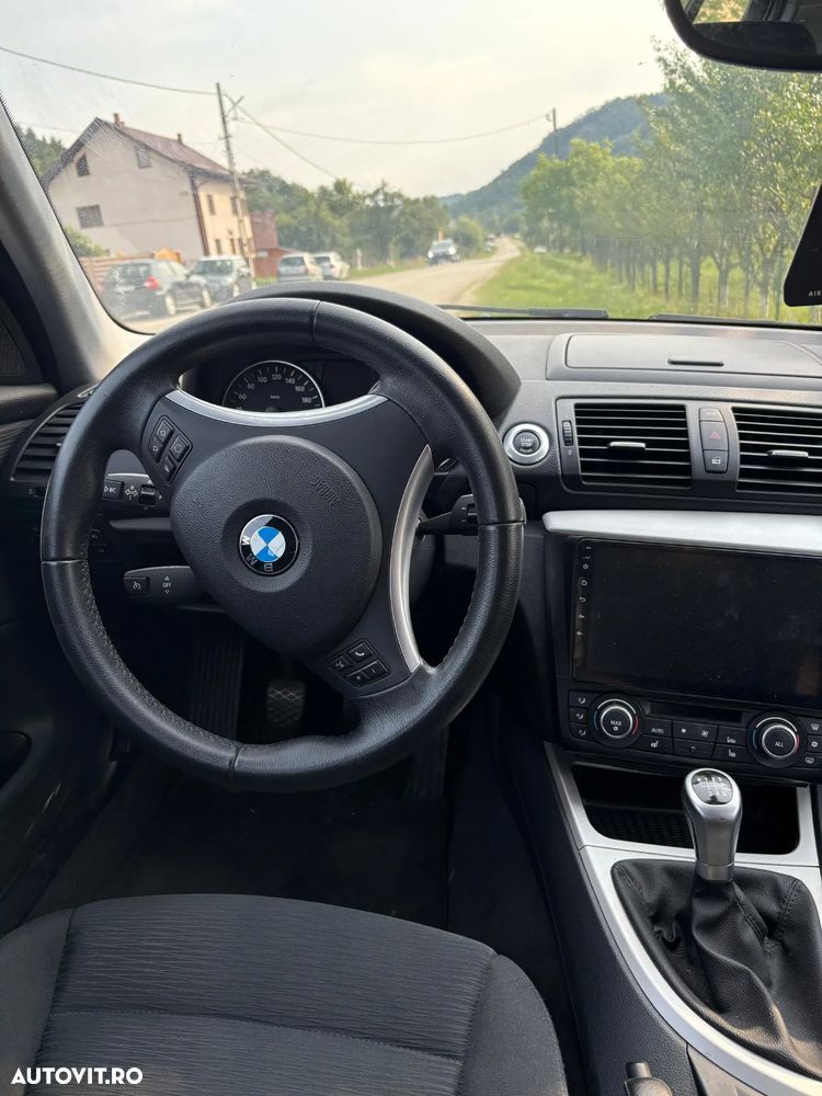 BMW Seria 1 116i - 4