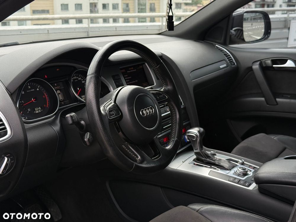 Audi Q7 - 12