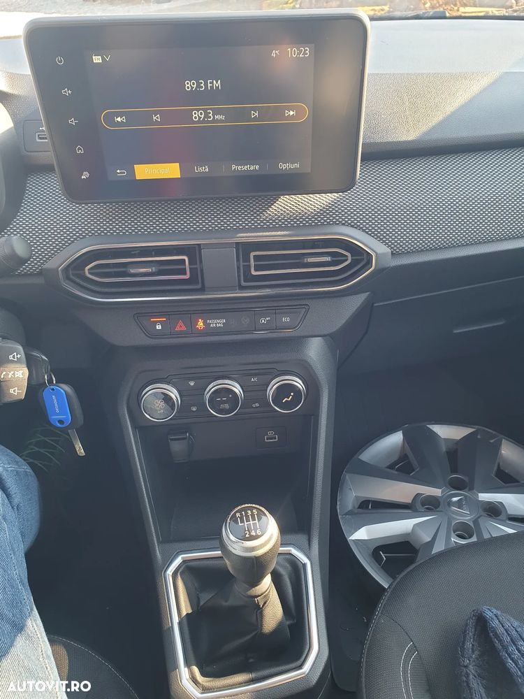 Dacia Logan TCe 90 MT6 Prestige - 17