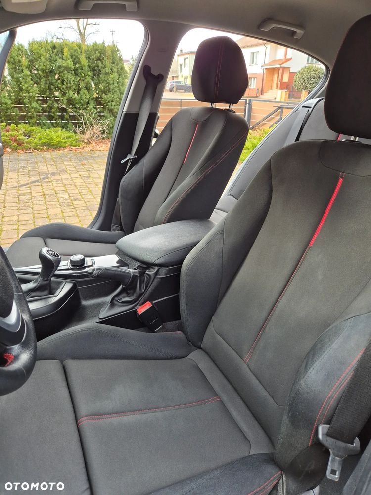 BMW Seria 1 116i Sport Line - 28