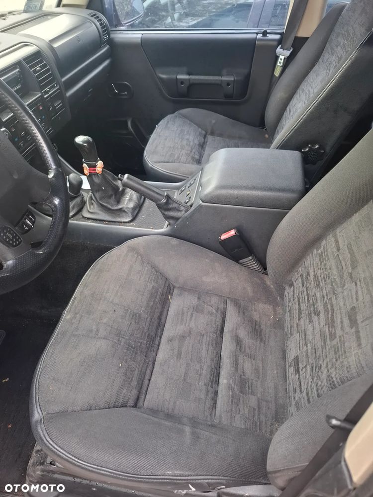 Land Rover Discovery II 2.5 TD5 - 15
