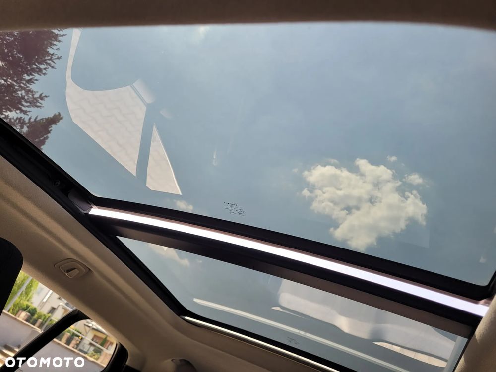Volvo XC 40 T2 Momentum - 24