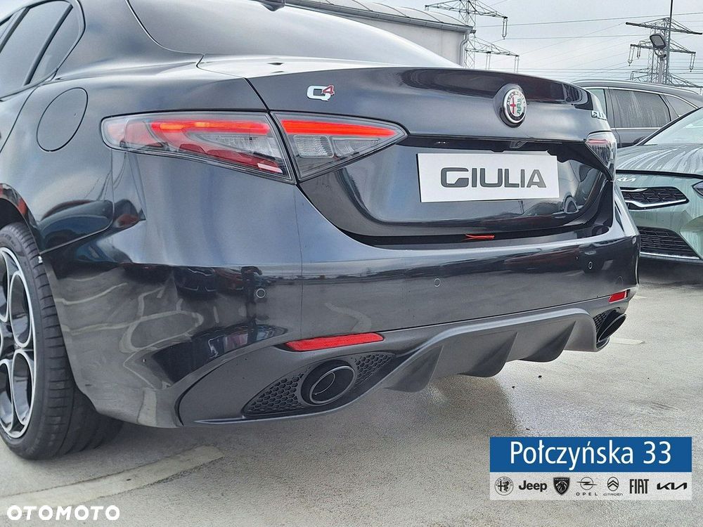 Alfa Romeo Giulia - 16
