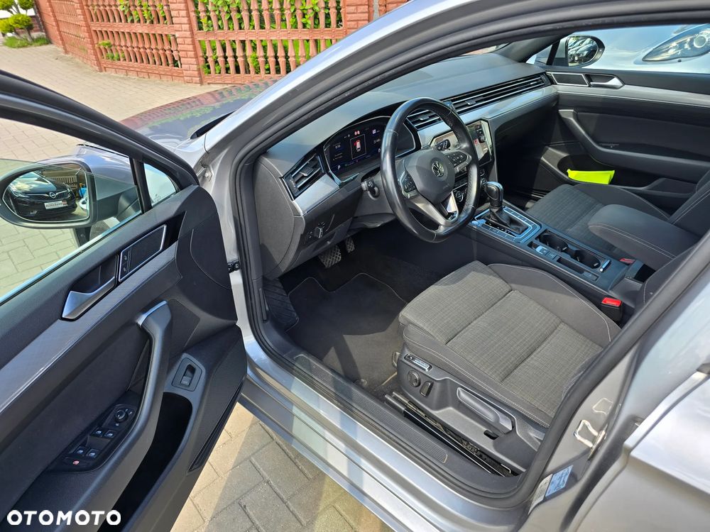 Volkswagen Passat Variant - 8