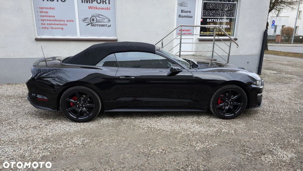 Ford Mustang - 12