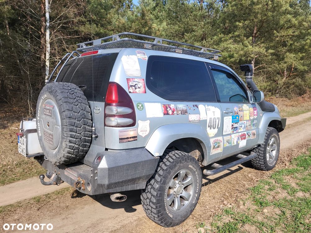 Toyota Land Cruiser - 2