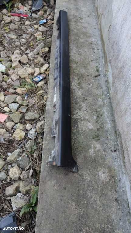 Prag stanga Bmw seria 5 F10 F11 F18 an 2009-2017 - 1