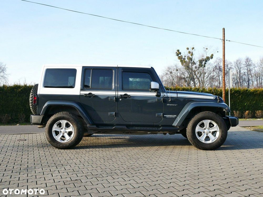 Jeep Wrangler 3.6 Unlim X - 10