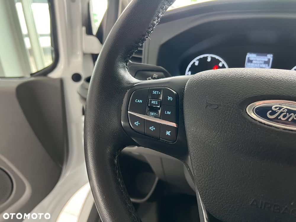 Ford Transit Custom - 28