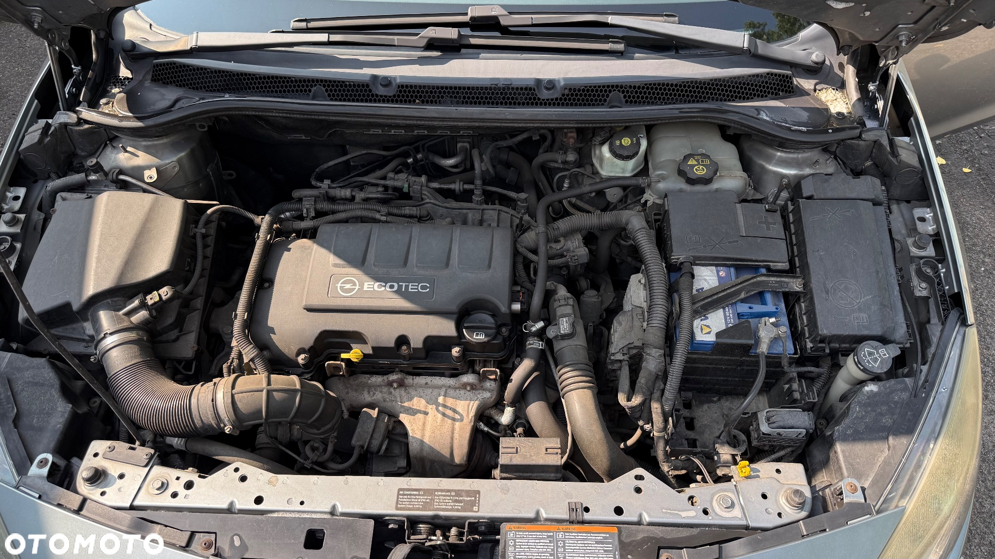 Opel Astra IV 1.4 T Cosmo - 9