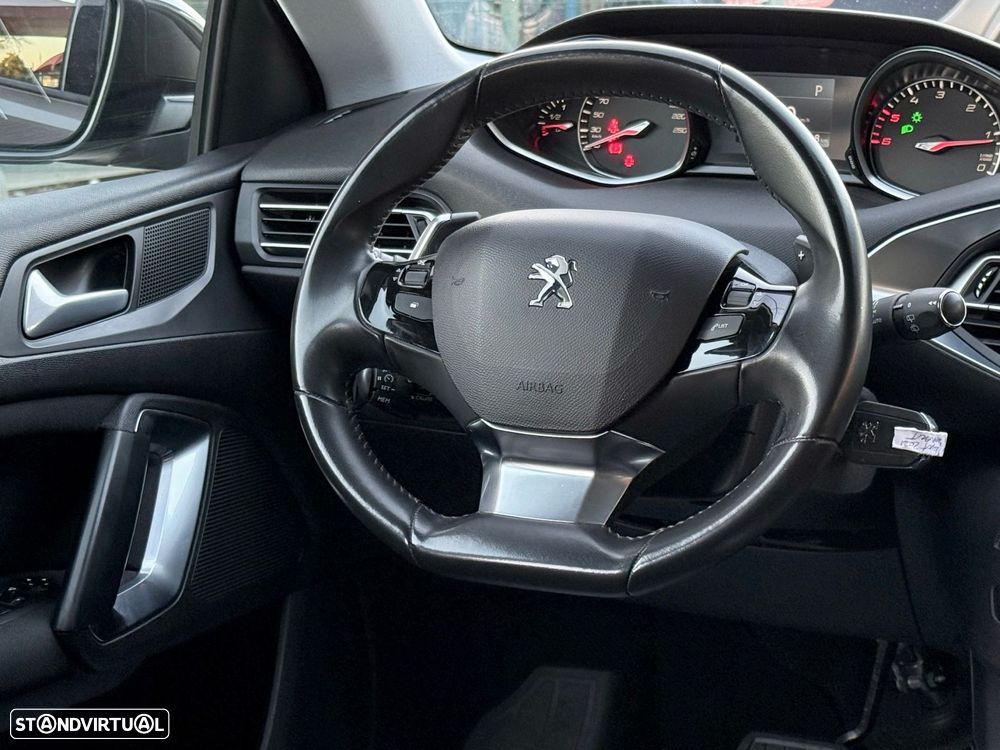 Peugeot 308 SW 1.5 BlueHDi Style EAT8 - 11