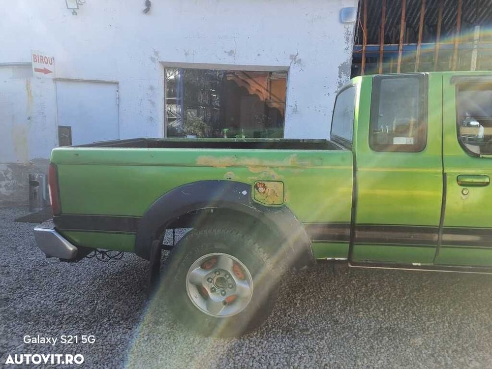 Bena Nissan Navara D22 1998 - 2004 Verde (1347) - 4