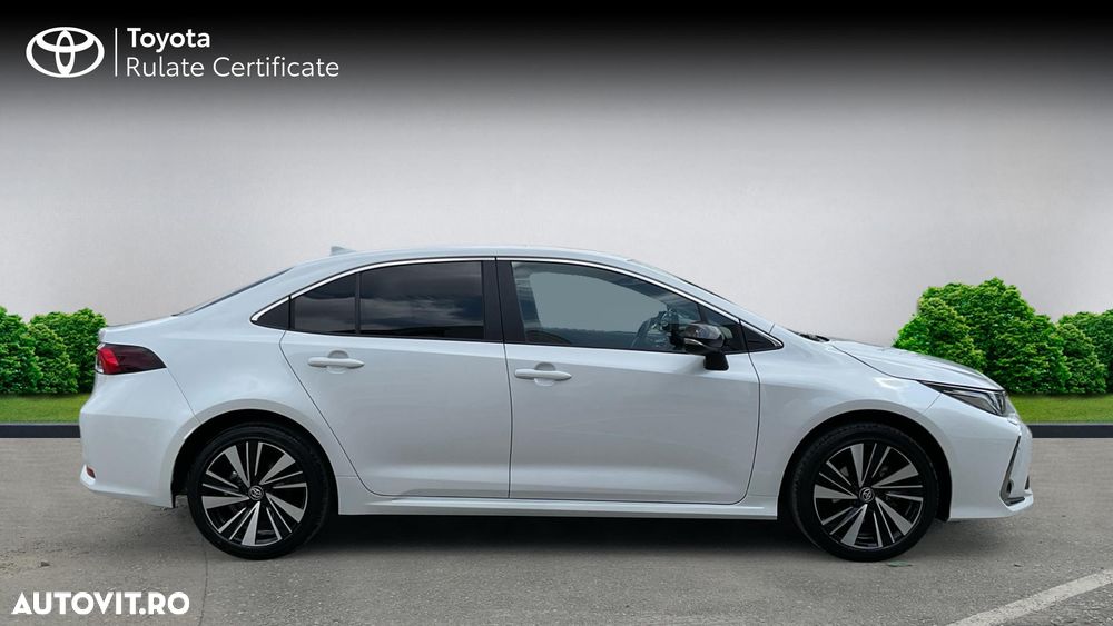 Toyota Corolla 1.8 HSD Dynamic - 18