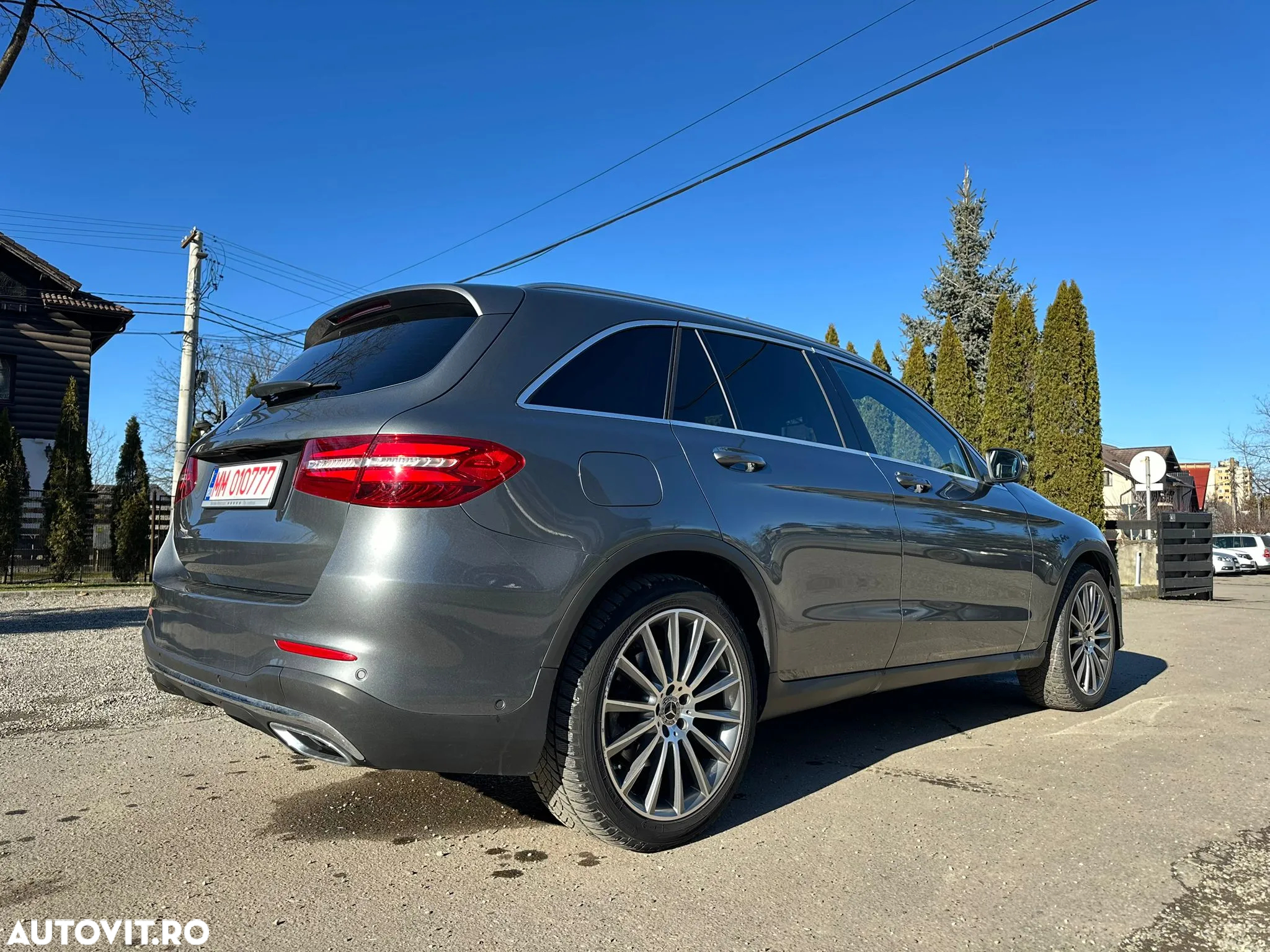 Mercedes-Benz GLC 250 d 4Matic 9G-TRONIC AMG Line - 5