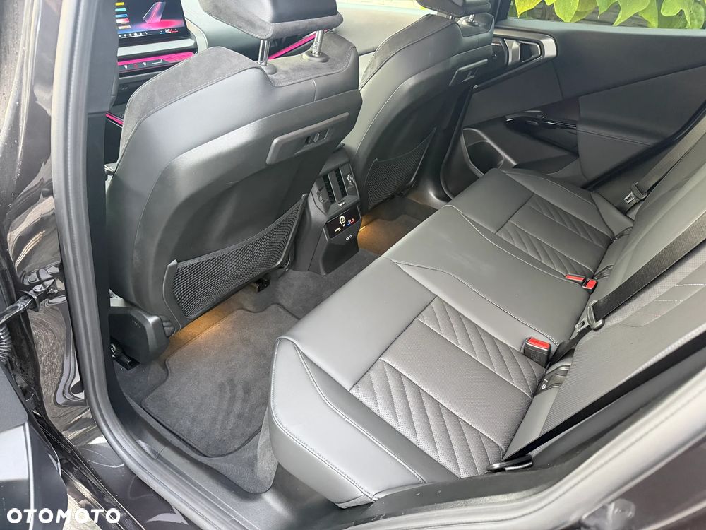 BMW X3 xDrive20 mHEV - 28