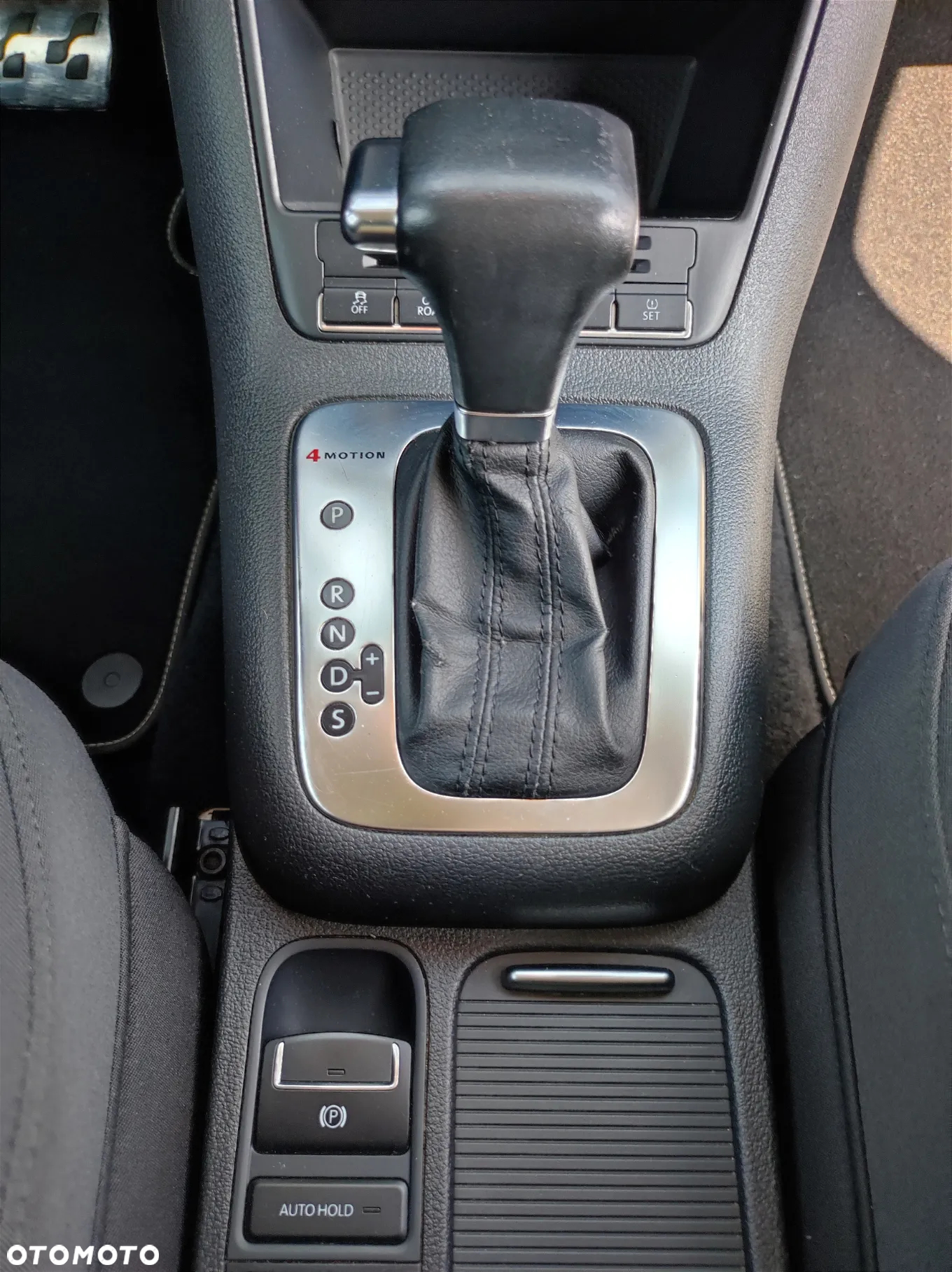 Volkswagen Tiguan 2.0 TDI 4Mot Sport Tiptr - 8
