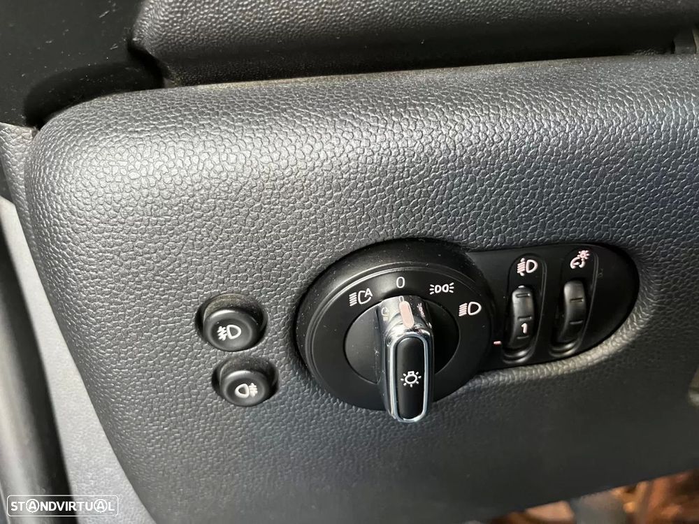 MINI Cabrio One - 28