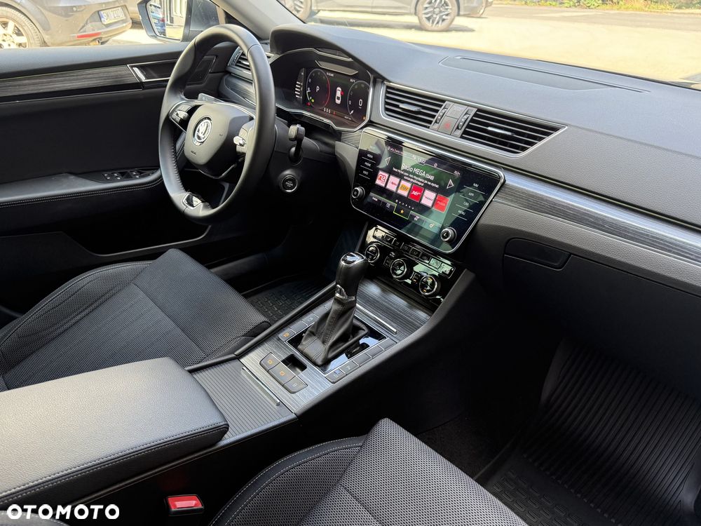 Skoda Superb 2.0 TDI SCR Style DSG - 18
