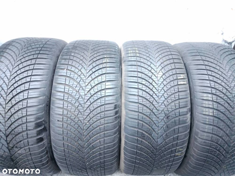 Goodyear Vector 4season GEN-3 255/40 R20 101W 2025 7.5-8mm - 1