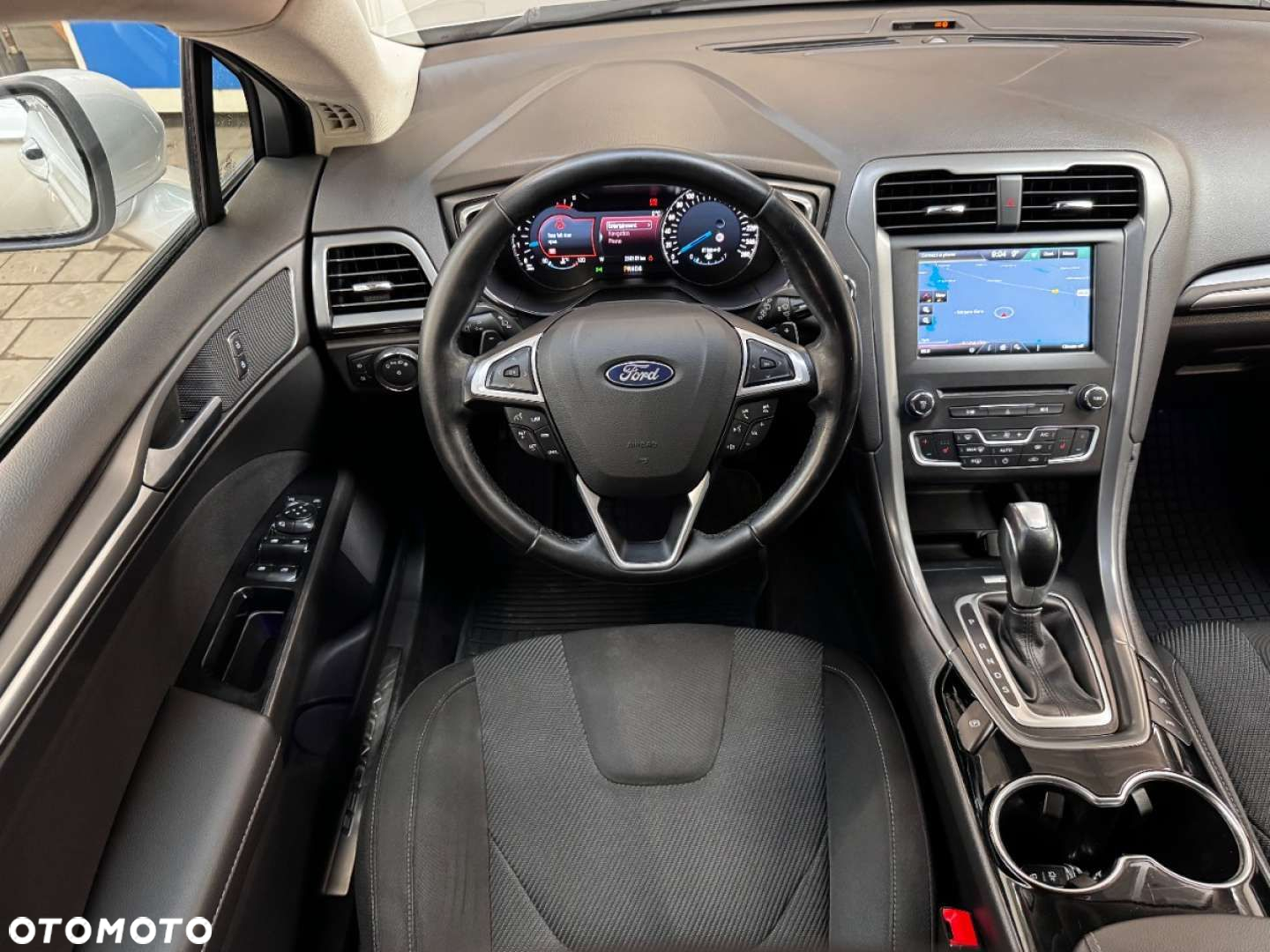 Ford Mondeo - 8