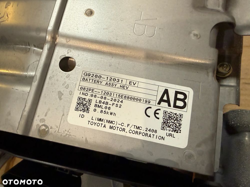 Bateria akumulator Toyota Corolla Cross 2025r 10tys km - 2