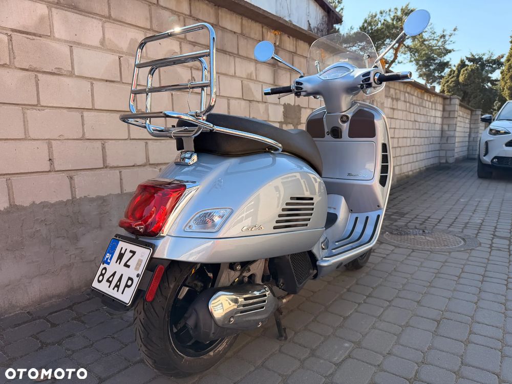 Vespa GTS - 4