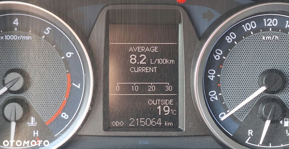 Toyota Auris 1.6 Premium - 12