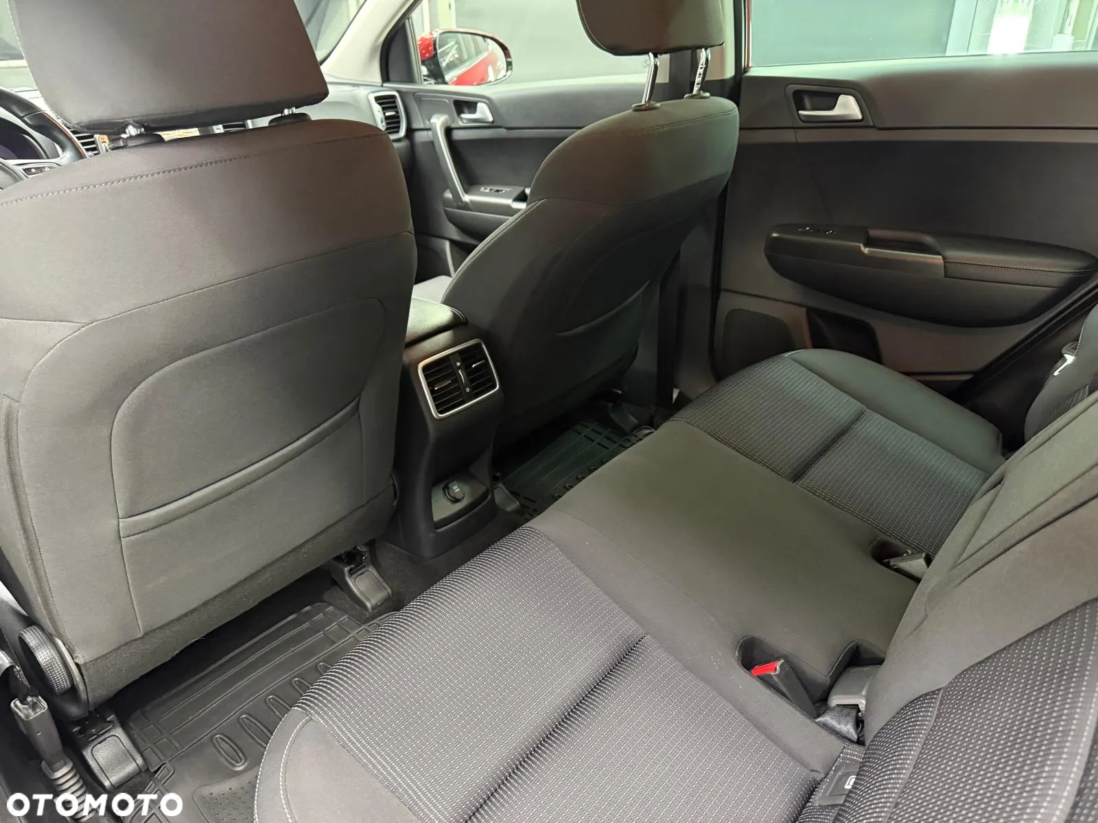 Kia Sportage 1.7 CRDI Business Line L 2WD - 25