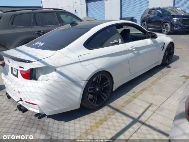 BMW M4 DKG - 5