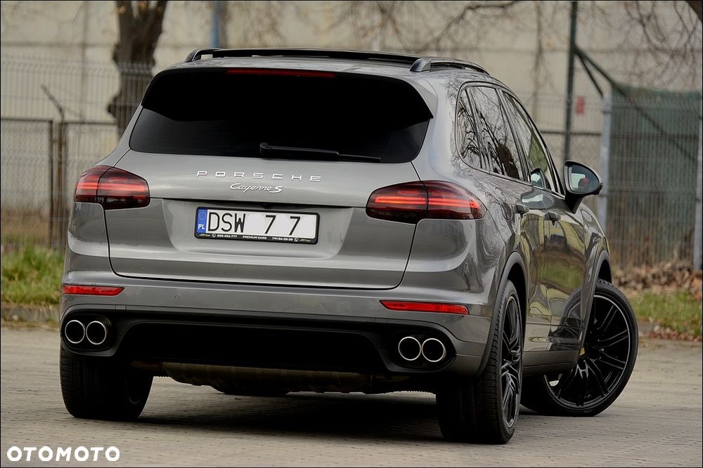 Porsche Cayenne S Platinum Edition - 5
