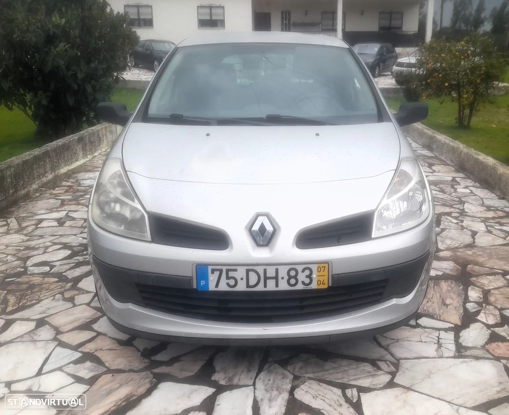 Renault CLIO 1.5 DCI - 3