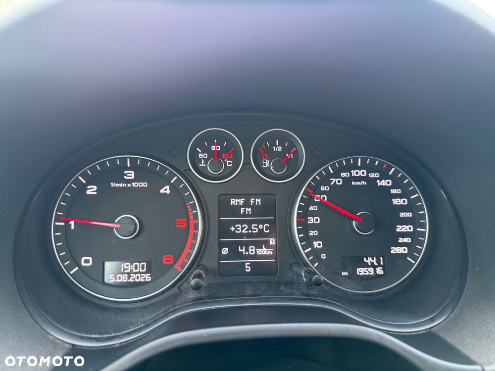 Audi A3 3-drzwiowe 2.0 TDI Attraction - 15