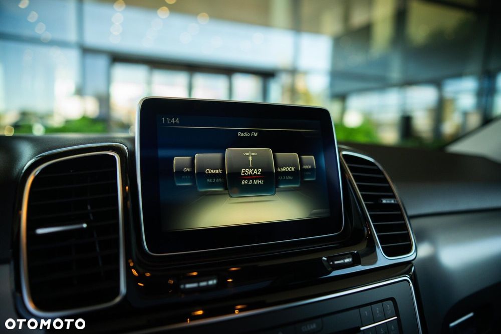 Mercedes-Benz GLE - 11